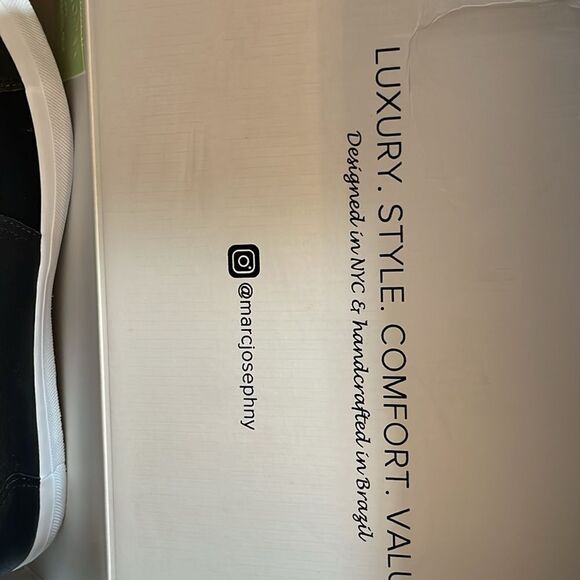 MARC JOSEPH Discover the perfect blend of style and comfort!!   New in b… - Picture 9 of 11